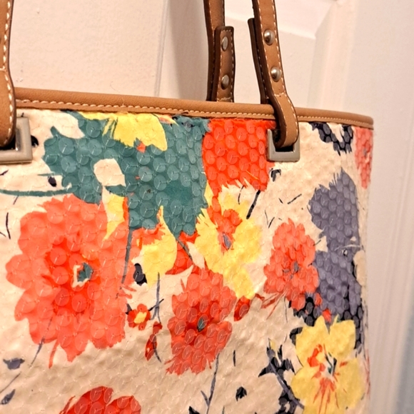 NINE WEST AVA TOTE BAG - Picture 7 of 14